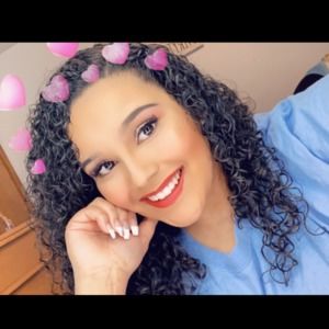 Meet your Posher, Victoria